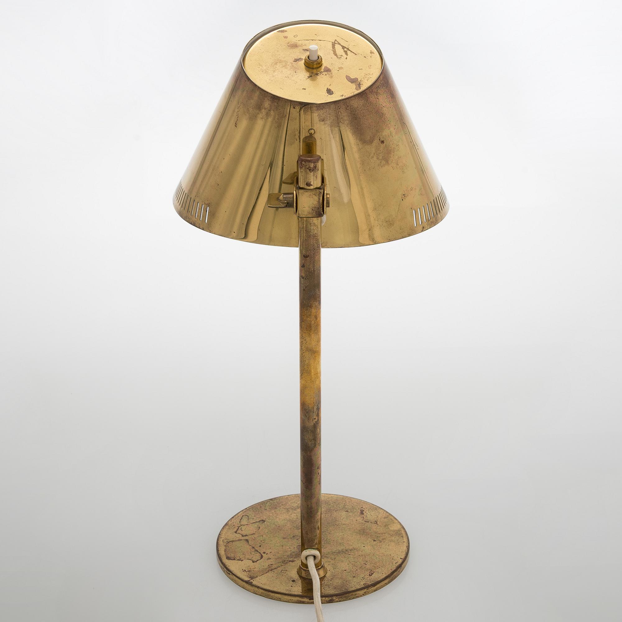Paavo Tynell, a mid-20th-century  '9227' table lamp for Idman.