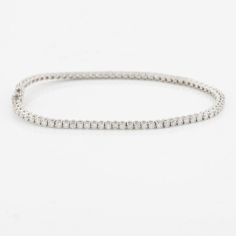 Tennis bracelet, 18K white gold with brilliant-cut diamonds.