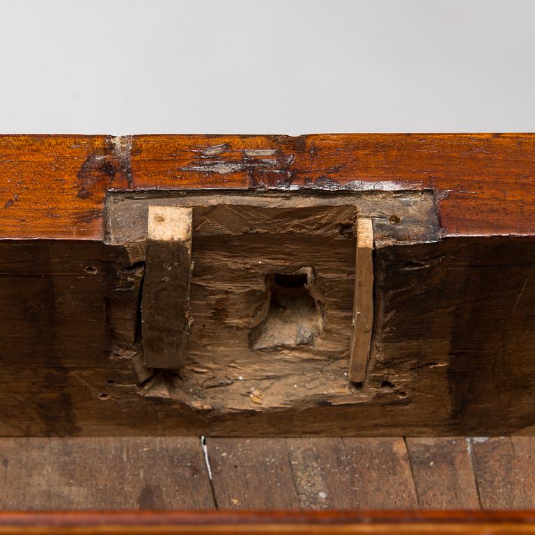 A Louis XVI chest of drawers, Italy, second half of the 18th century.