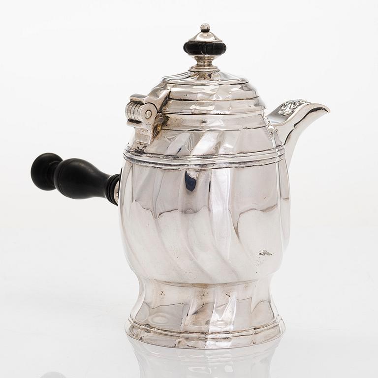 A silver coffee pot and ladle, Copenhagen, Denmark 1930 and 1928.