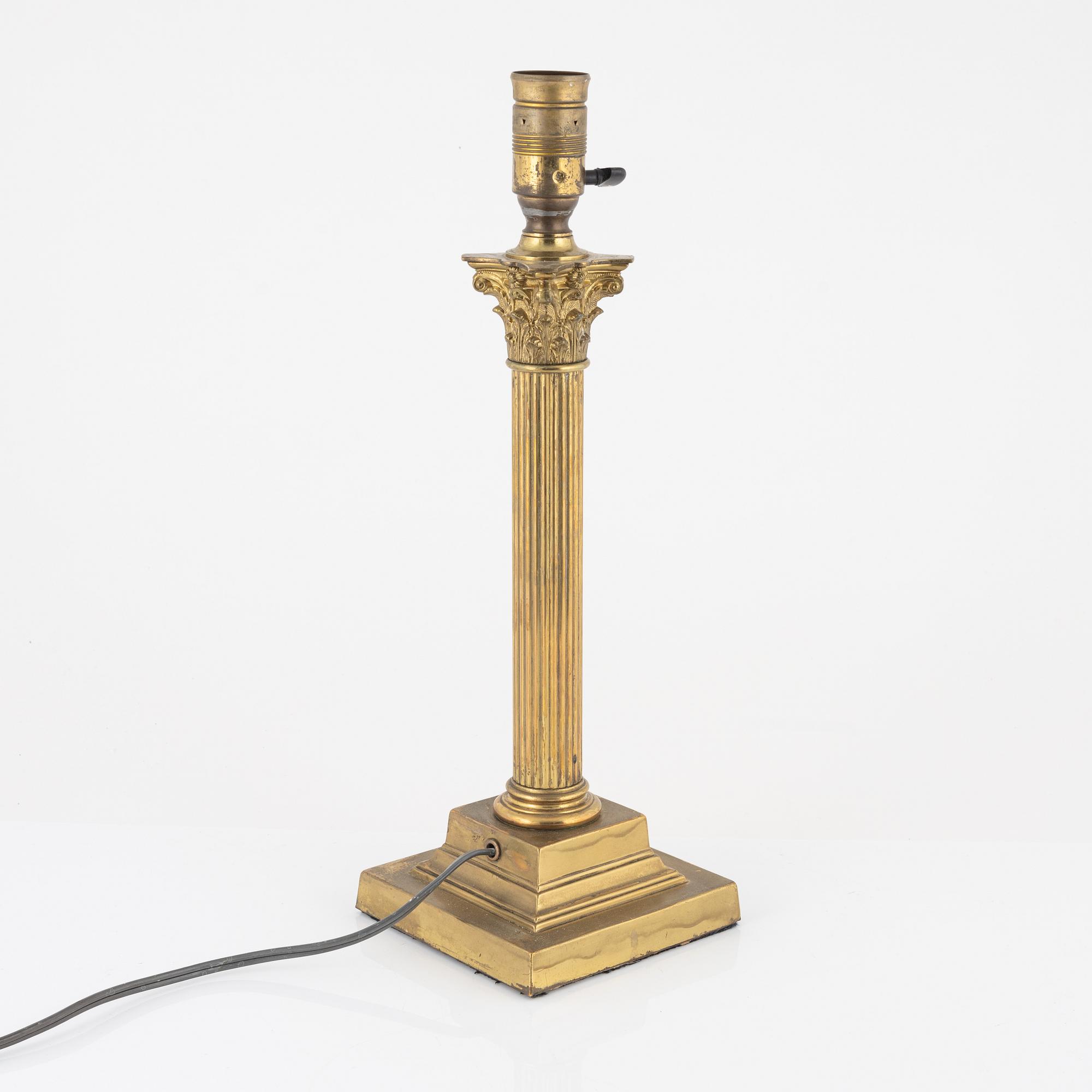 Bordslampa, 1900-talets första hälft.