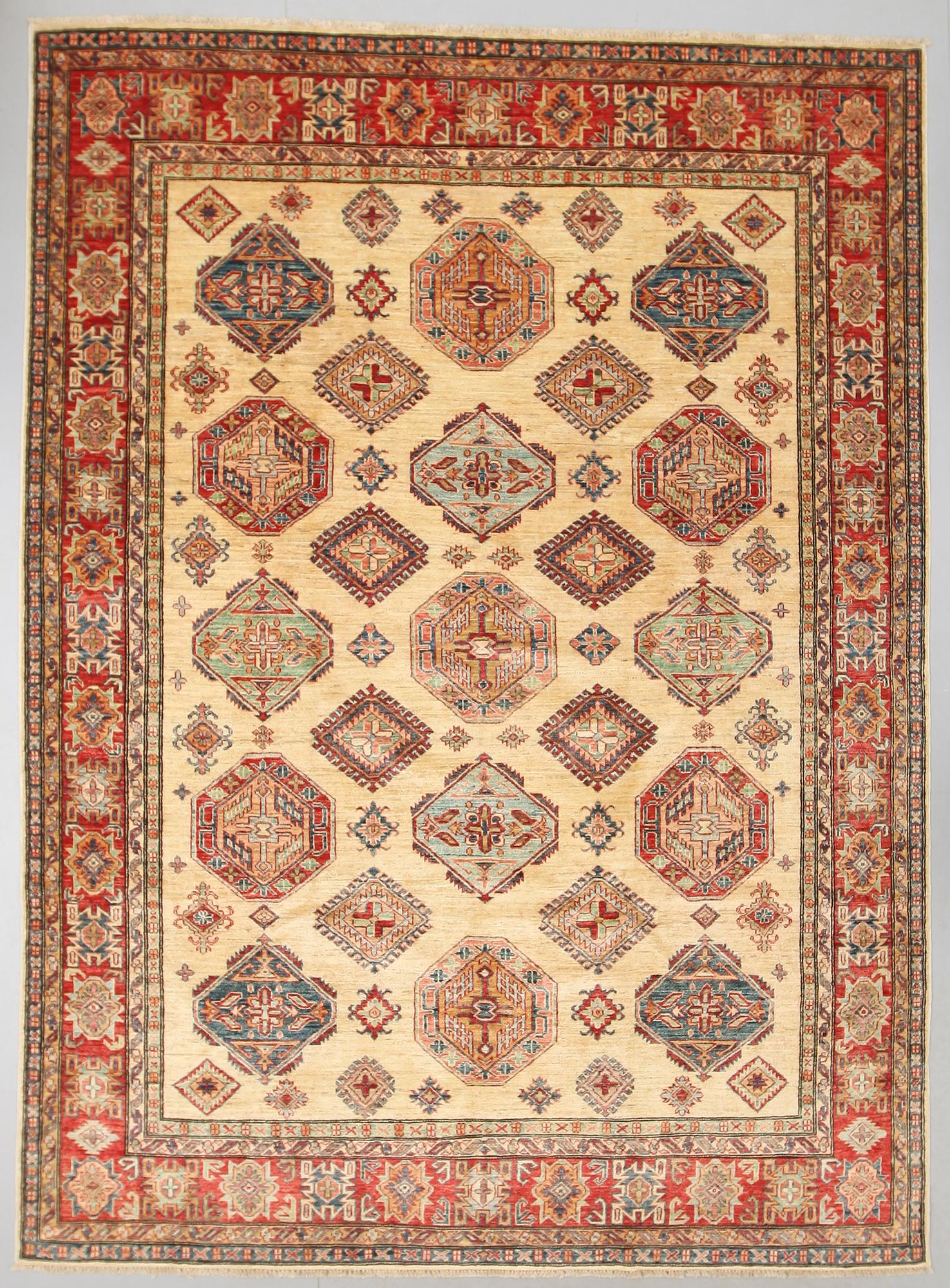 MATTA, Uzbek, ca 290 x 214 cm.