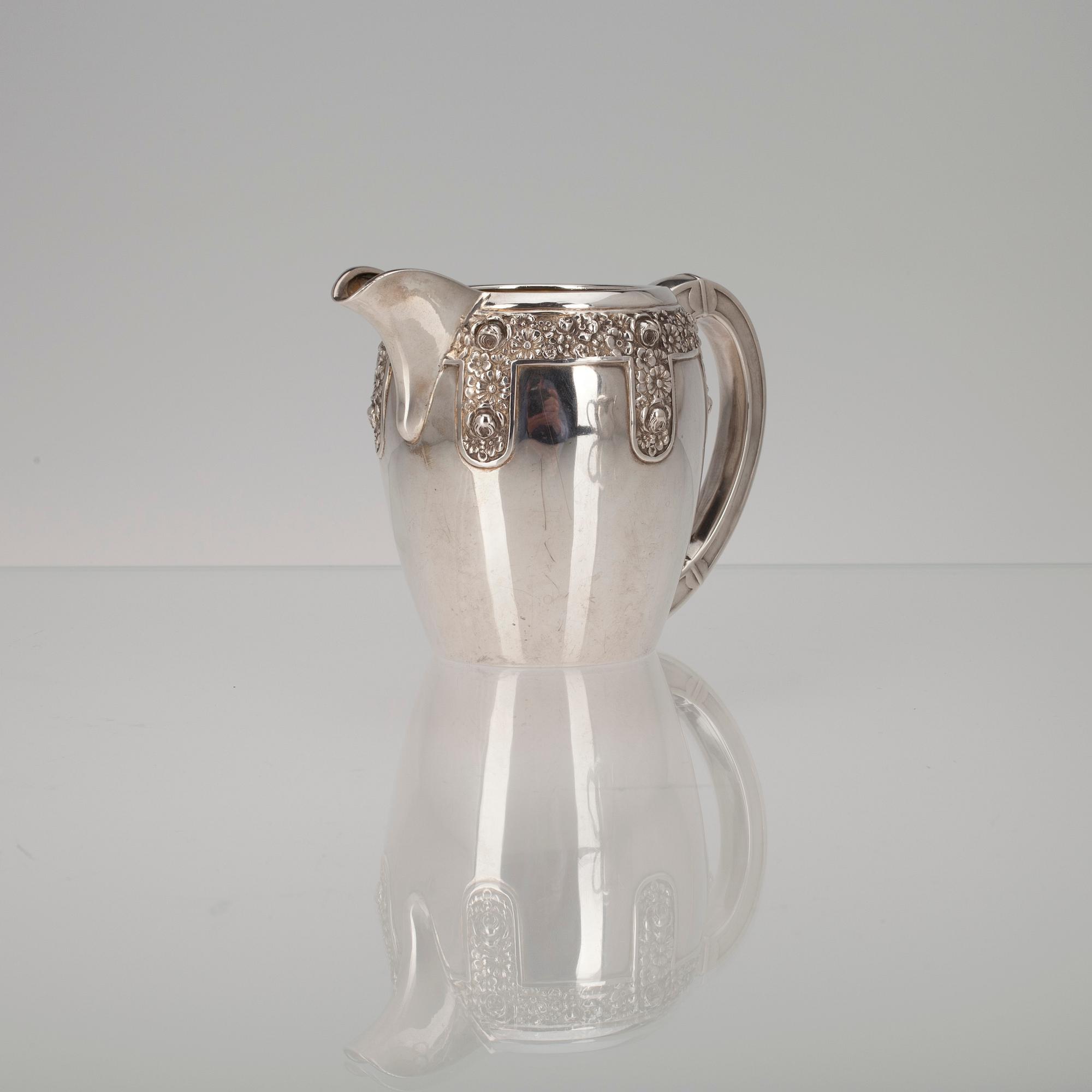 TESERVIS, 3 delar. 800-silver. Tyskland tidigt 1900-tal. 
Totalvikt 938 g.