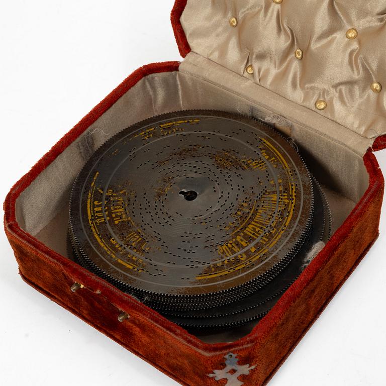 A music box, “Symphonion Simplex”, Germany, second half of the 19th century.