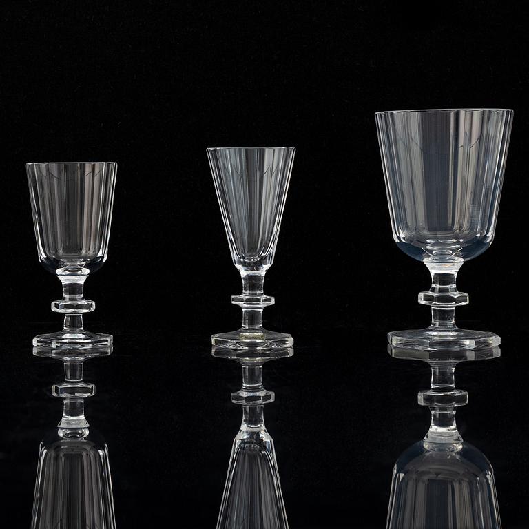 Elis Bergh, a part 'Karlberg' glass service, Kosta Boda (48 pieces).