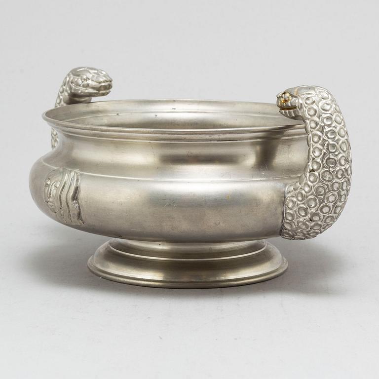 ANNA PETRUS, a pewter bowl, Firma Svenskt Tenn. Stockholm 1927.