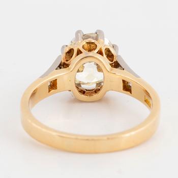 Old-cut ca 2,50 ct diamond ring.