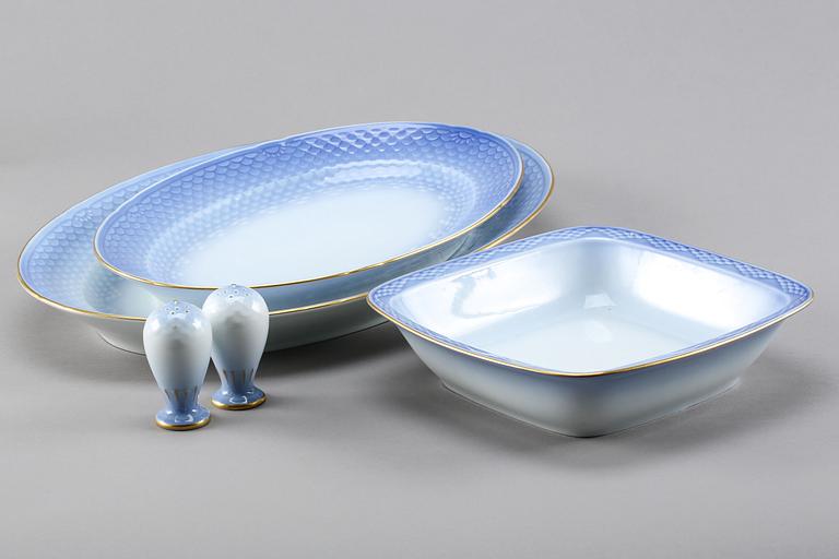 SERVIS, 43 delar, "Blå ton", Bing & Gröndahl och Royal Copenhagen.