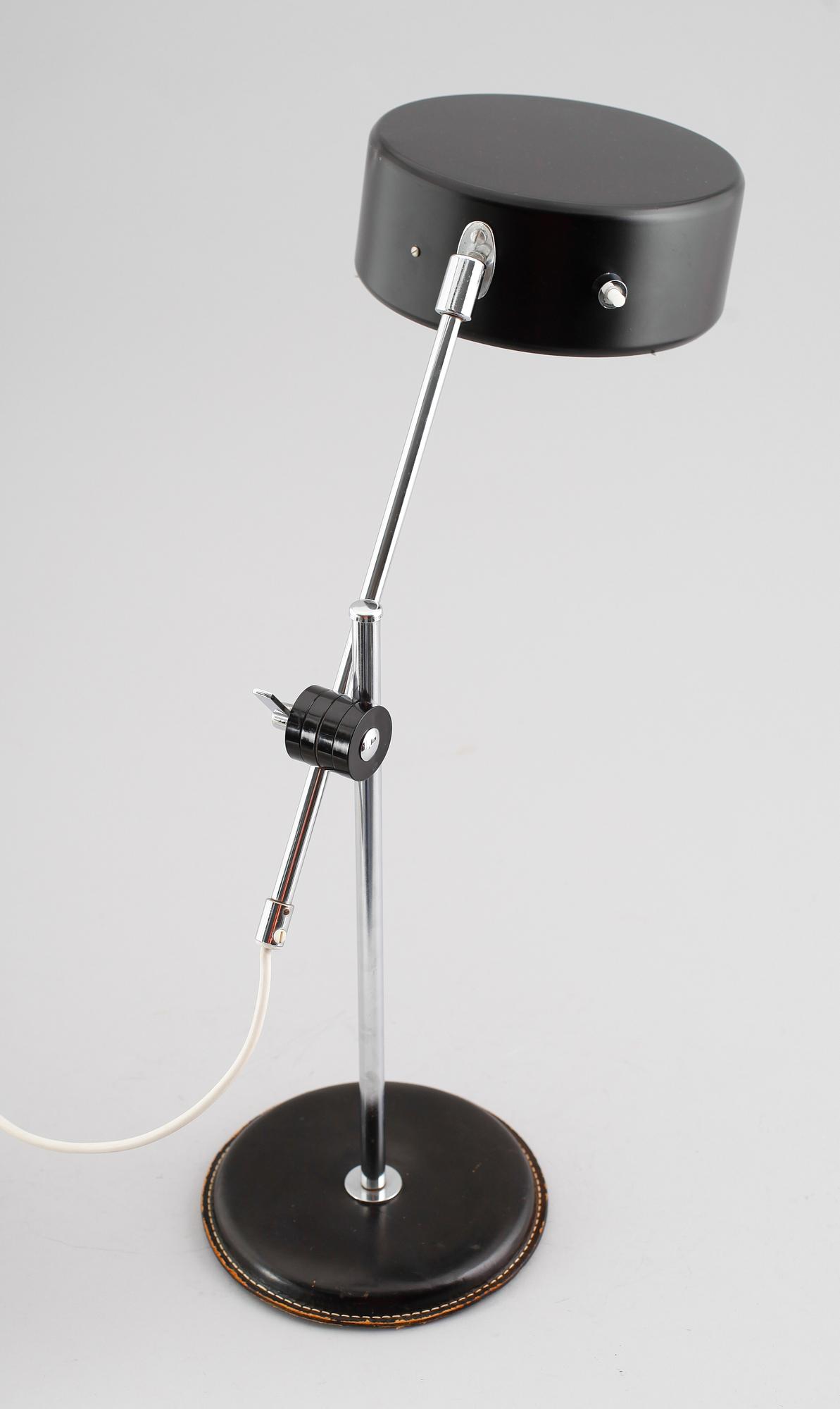 BORDSLAMPA, Anders Pehrson, Ateljé Lyktan, Åhus, 1900-talets andra hälft.