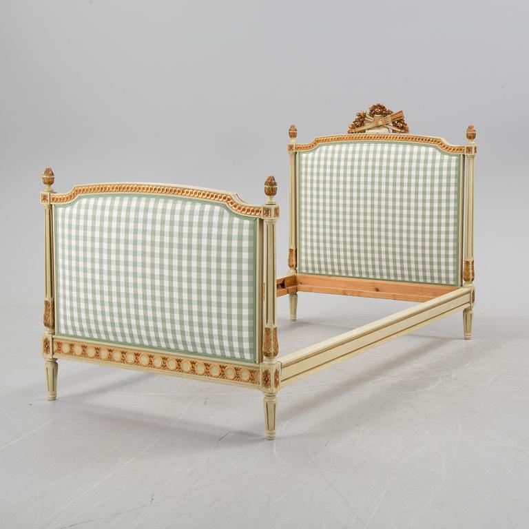 A Gustavian style bed, 20th century.