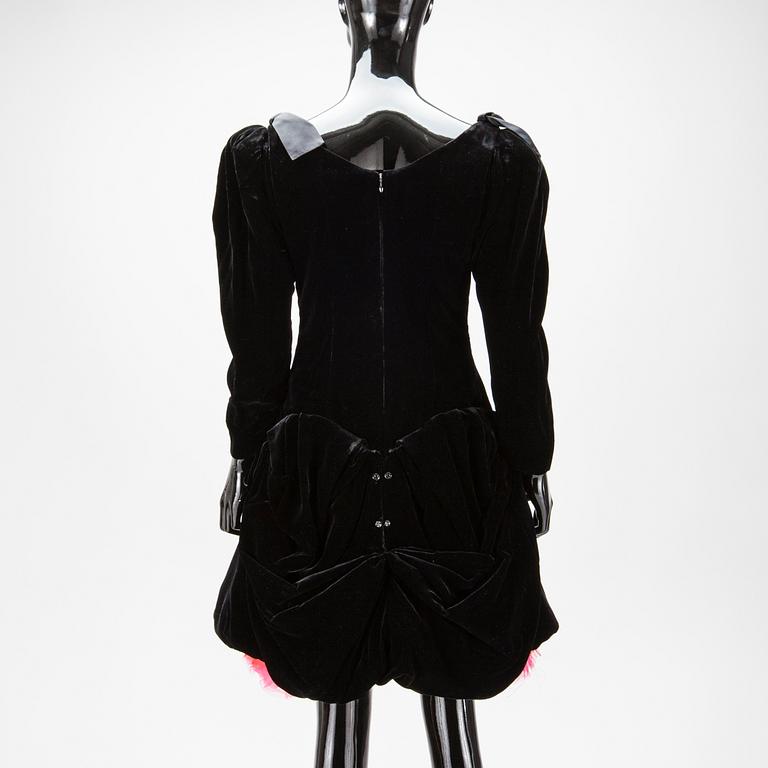 KLÄNNING, Yves Saint Laurent.