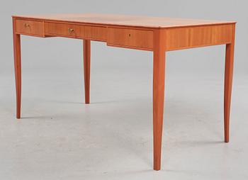 SKRIVBORD, "Nya Guldheden" Carl Malmsten, Åfors möbelfabriker AB, 1900-talets andra hälft.