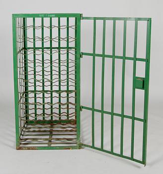 VINSTÄLL, grönpatinerat smide, 1900-talets första hälft.