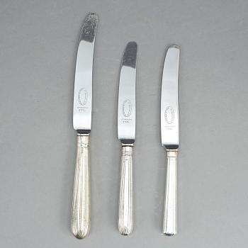 MAT- SAMT FÖRRÄTTSKNIVAR, 12+9+3, silver, England, mest 1800-tal. Tot ca 1600 gram.
