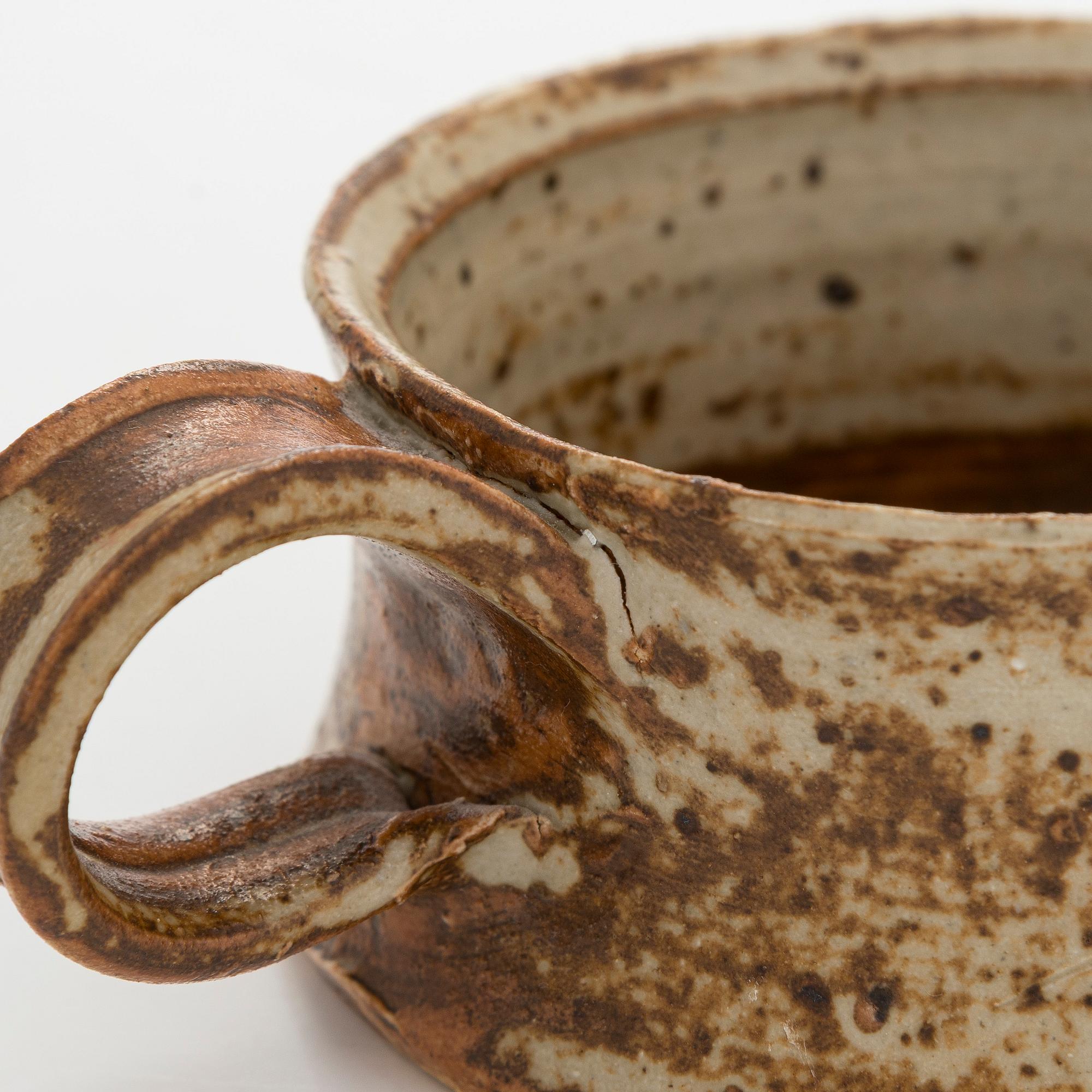 Kyllikki Salmenhaara, Mug with lid, stoneware, signed KS Arabia.