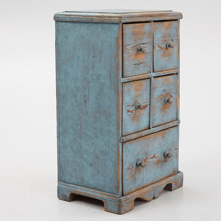 A small dresser, second half of the 19th century.