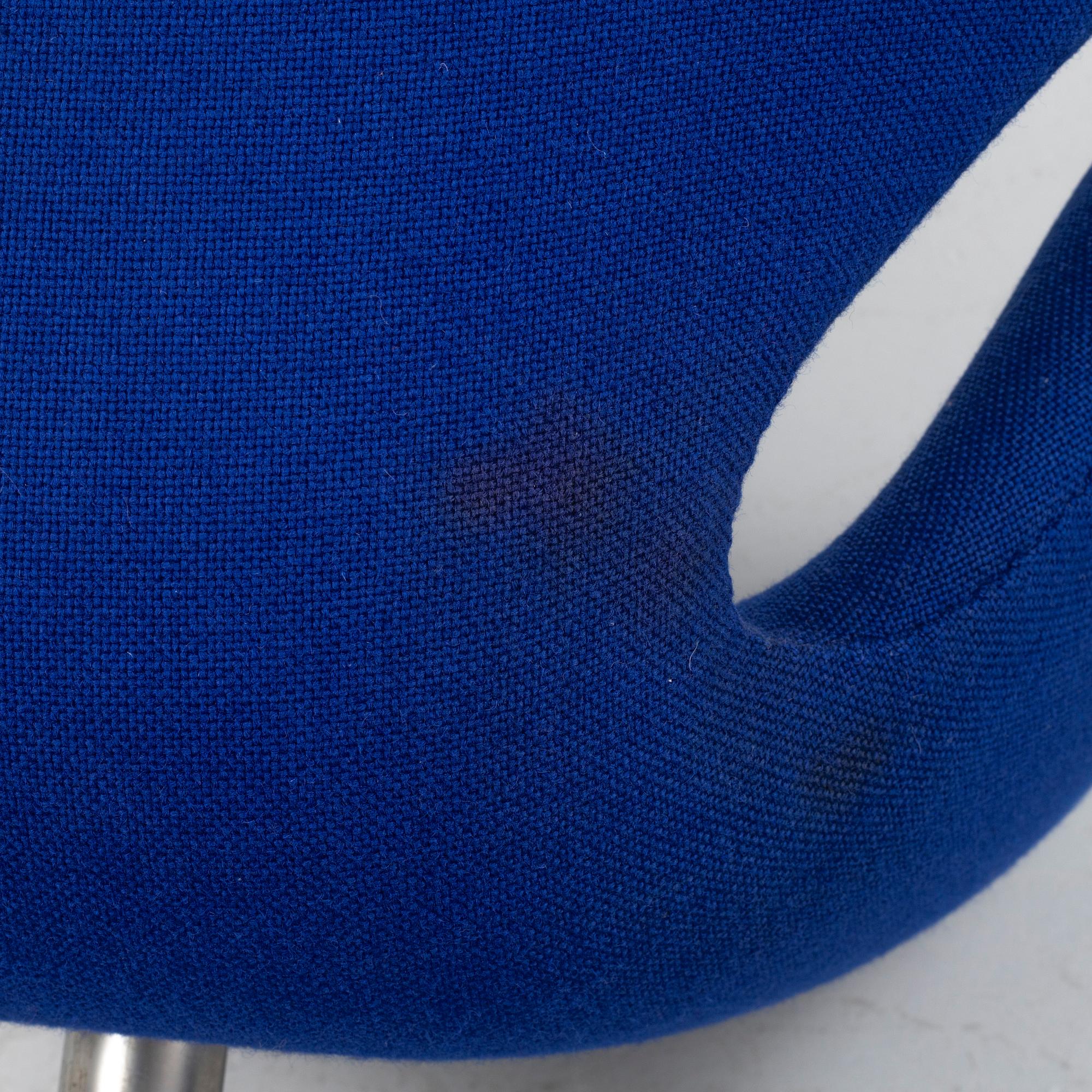 Arne Jacobsen, fåtölj, "Svanen", Fritz Hansen, Danmark.