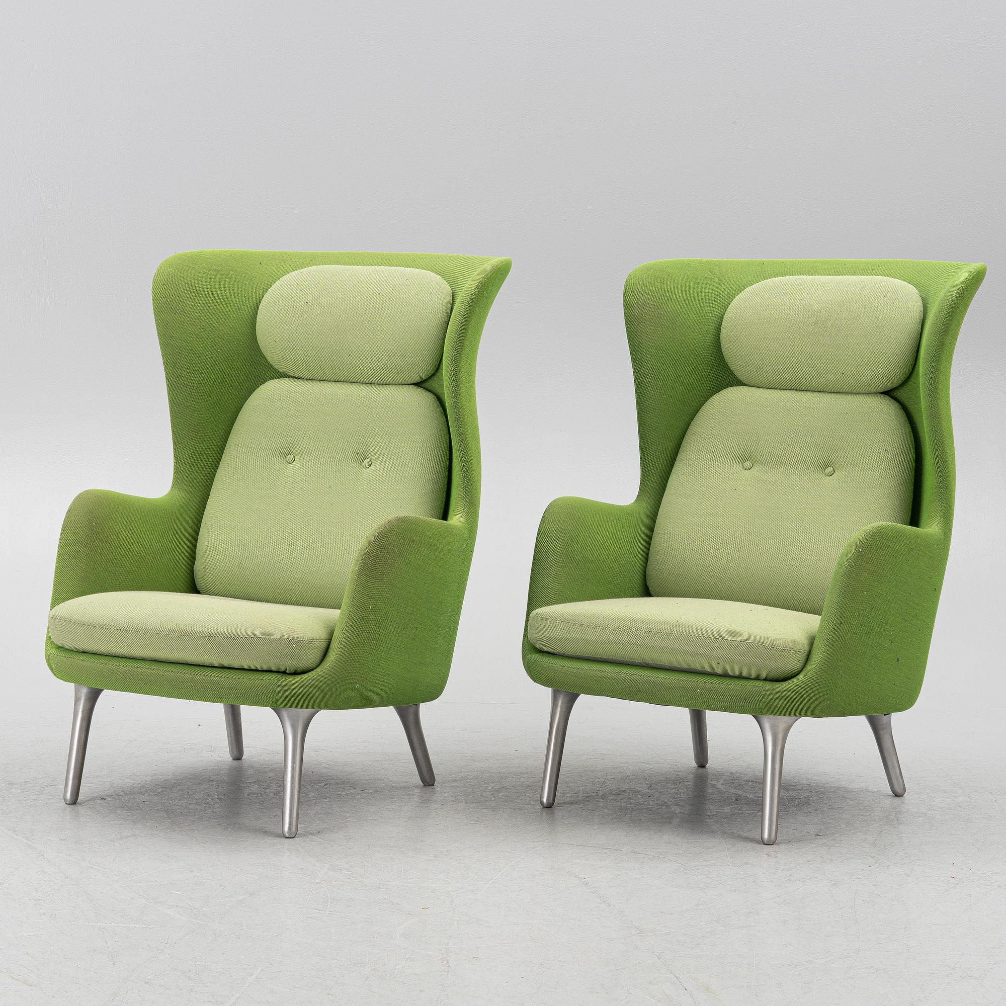 Jaime Hayon, fåtöljer, ett par, "Ro JH1", Republic of Fritz Hansen, 2016.