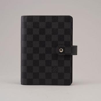 AGENDA,"Medium Ring Agenda Cover", Louis Vuitton.