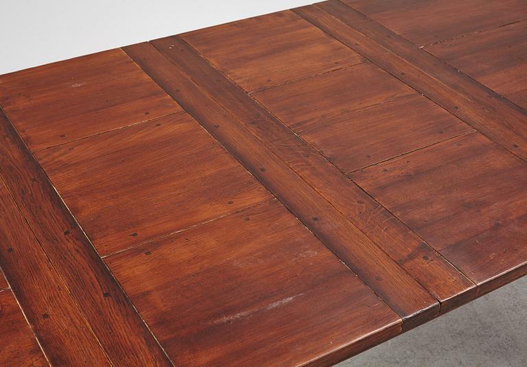 Dining table, Newport, 21st century.