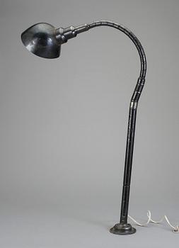 VÄGGLAMPA, Brottby, 1900-talets mitt/ andra hälft.