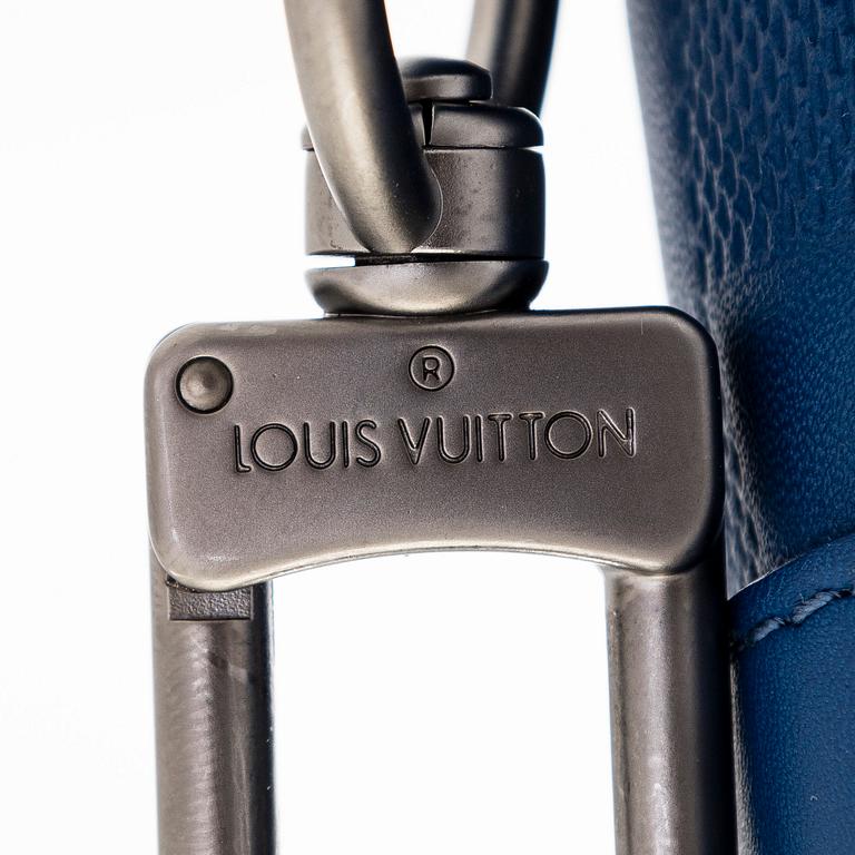 Louis Vuitton, Damier Infini 'Tadao' bag.