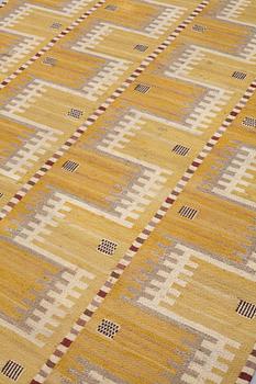 Marianne Richter, MATTO, "Gula havet", flat weave, ca 298 x 204 cm, signed AB MMF MR.