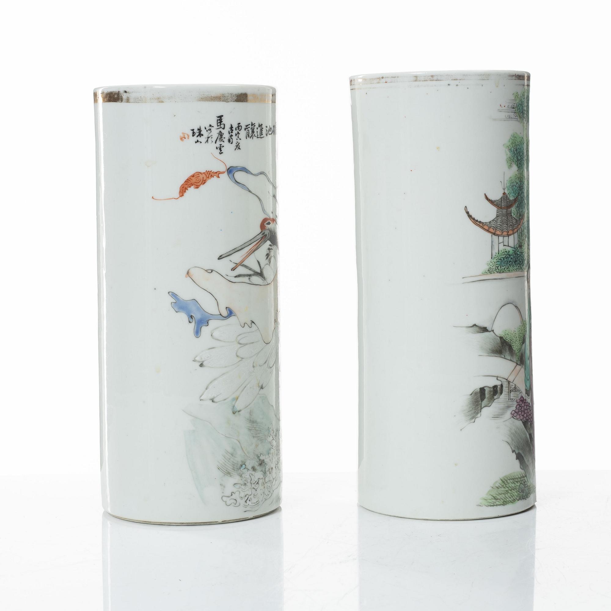 A pair of porcelain vases and a pair of table lamps, China, 20th Century.