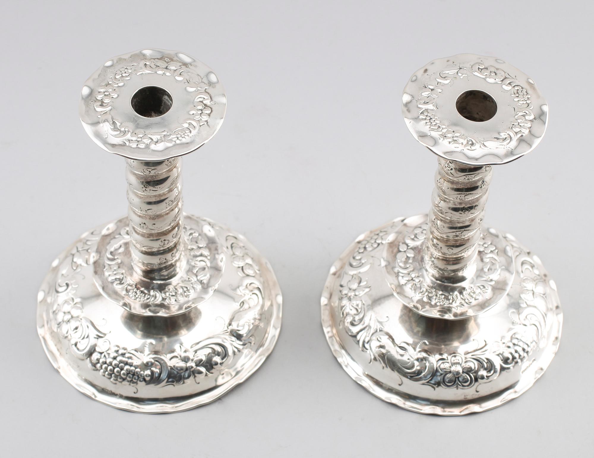 LJUSSTAKAR, 1 par, silver, Tesi, Göteborg 1945.