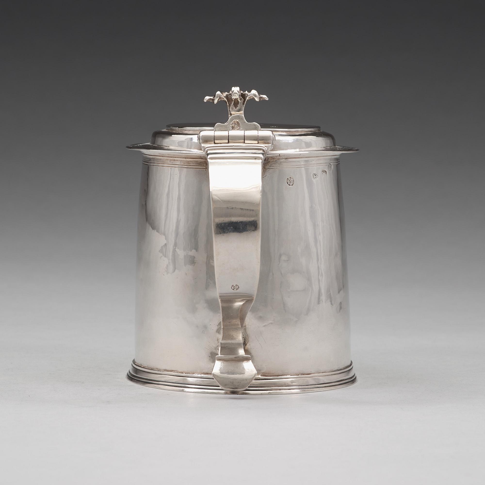An English 17th century silver tankard, possibly of John Ruslen, London 1680.