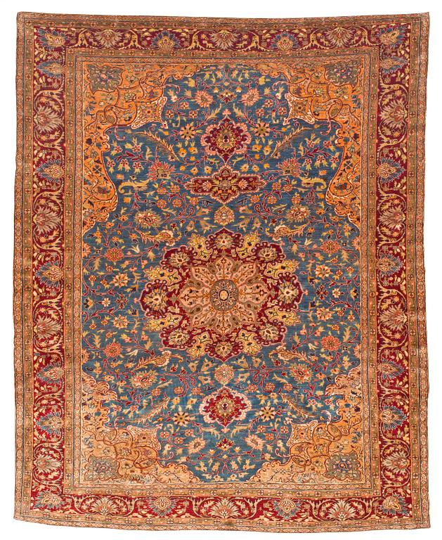 MATTA, semiantik silke Turkisk. Ca 145,5 x 119 cm.