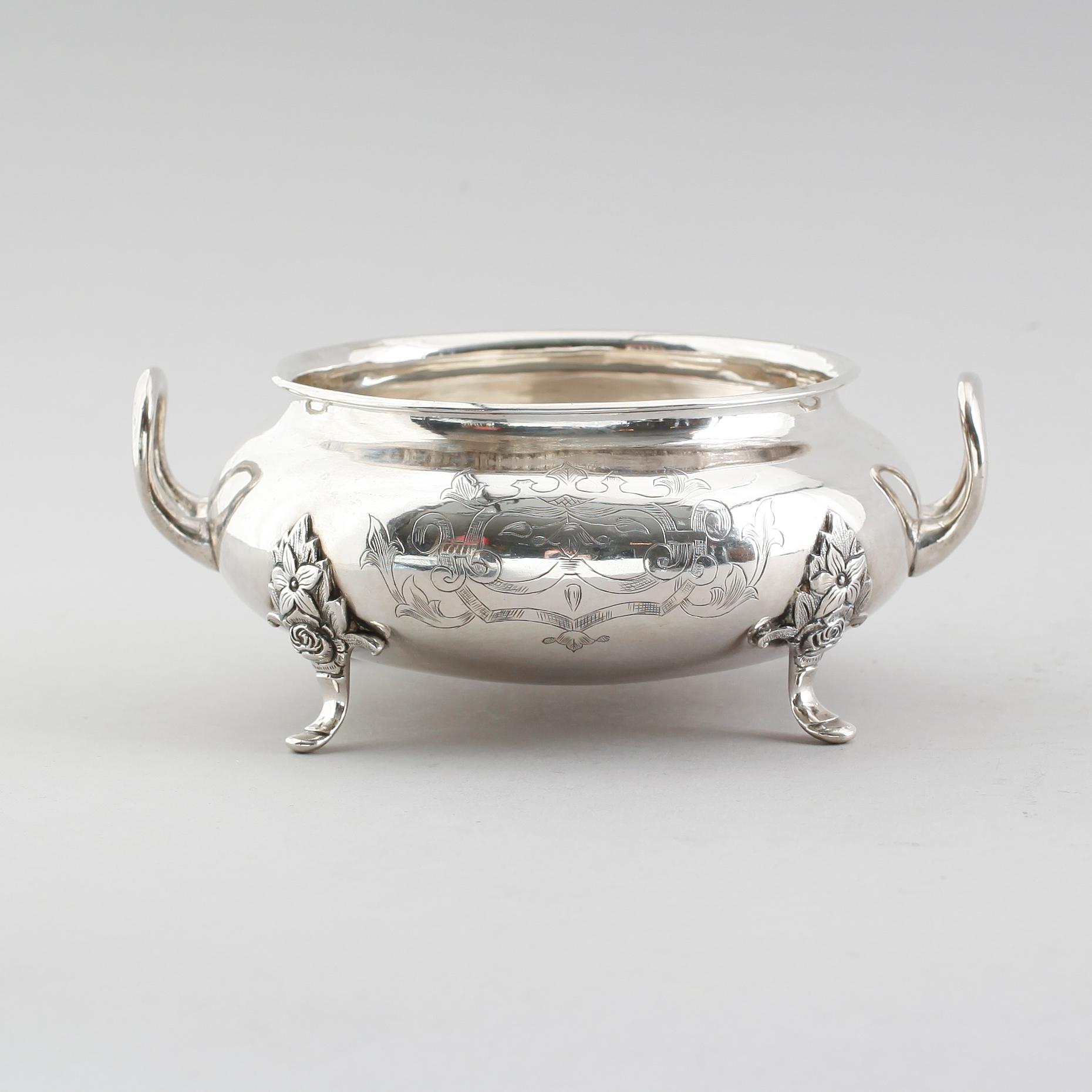 SKÅL, silver, Michelsen, Danmark. Vikt ca 341 g.