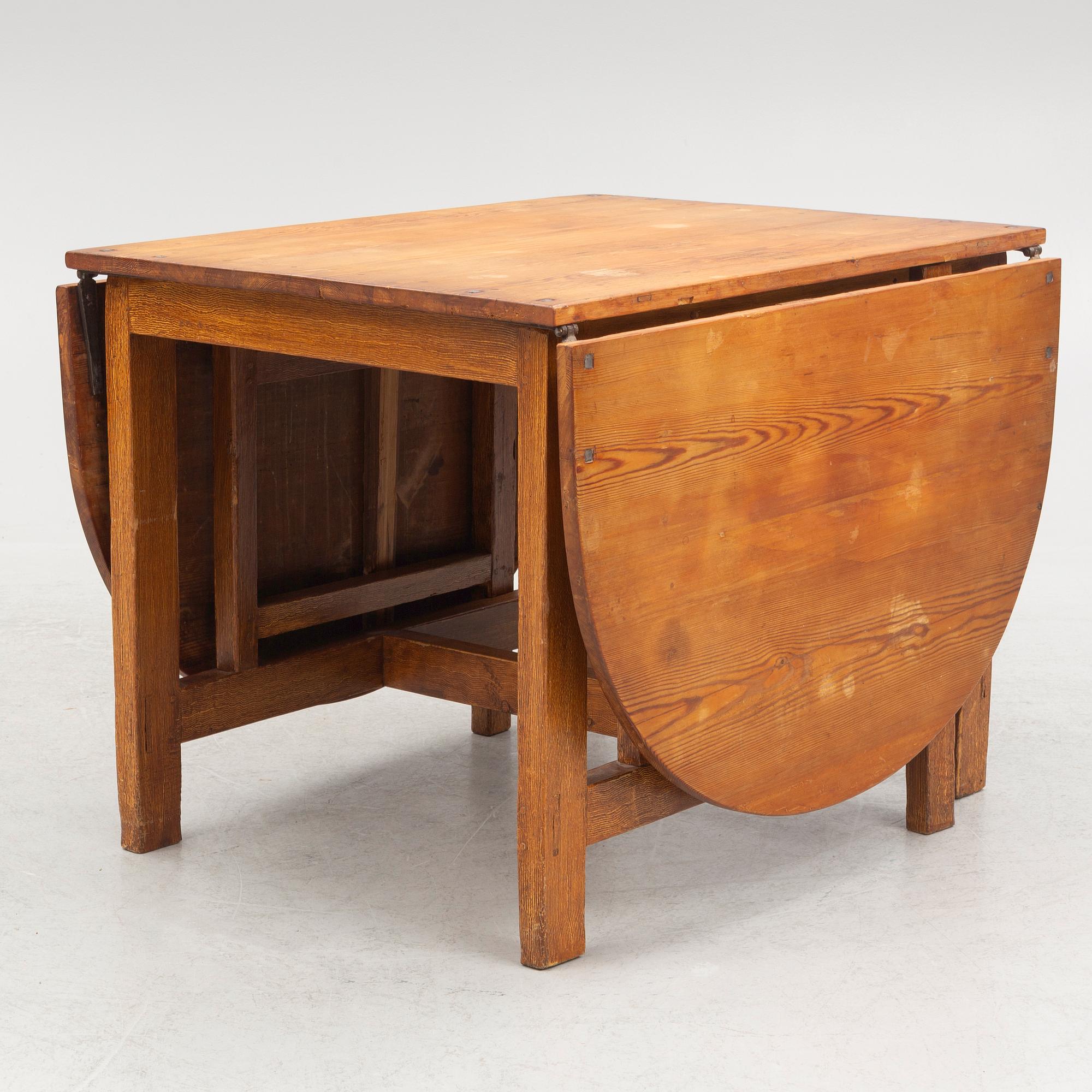 Drop-leaf table, late 19th Century.