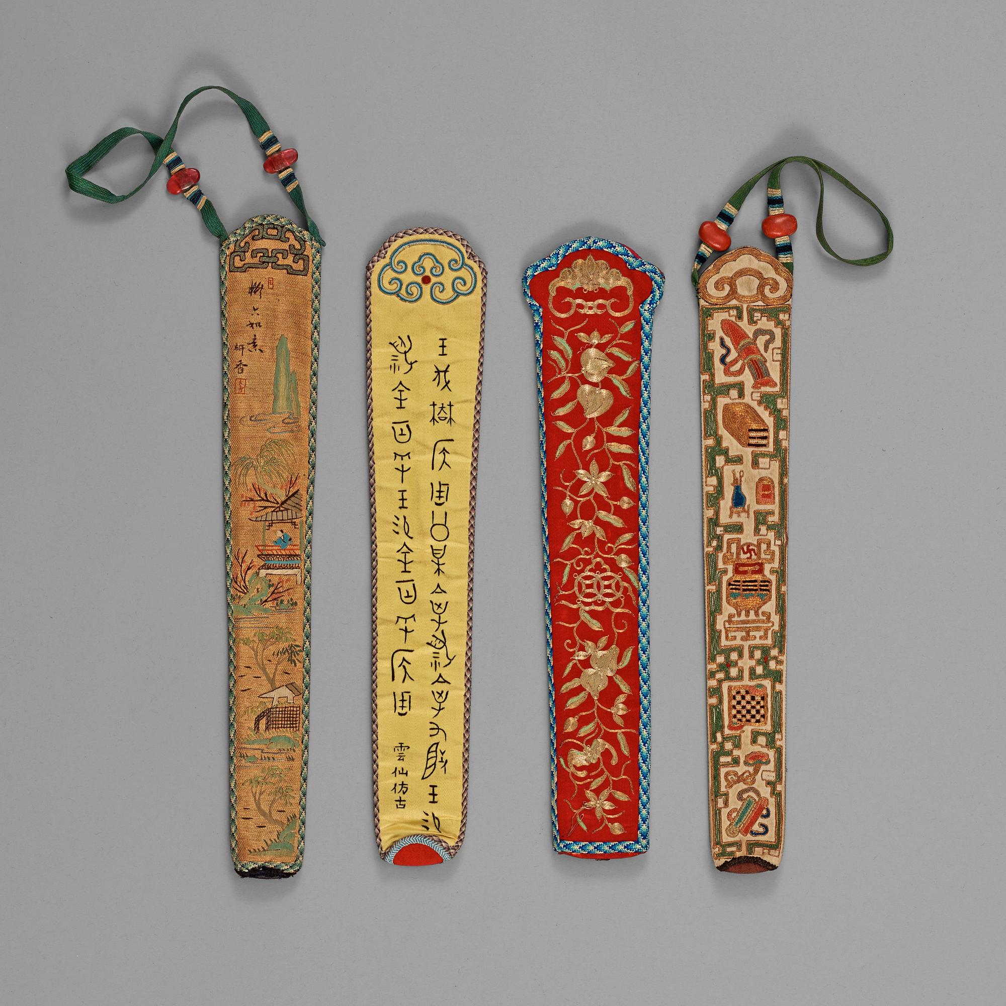 FODRAL, 11 stycken. Silke-, guld- och silvertråd, sen Qing dynastin (1644-1912)/Republik (1912-1949).