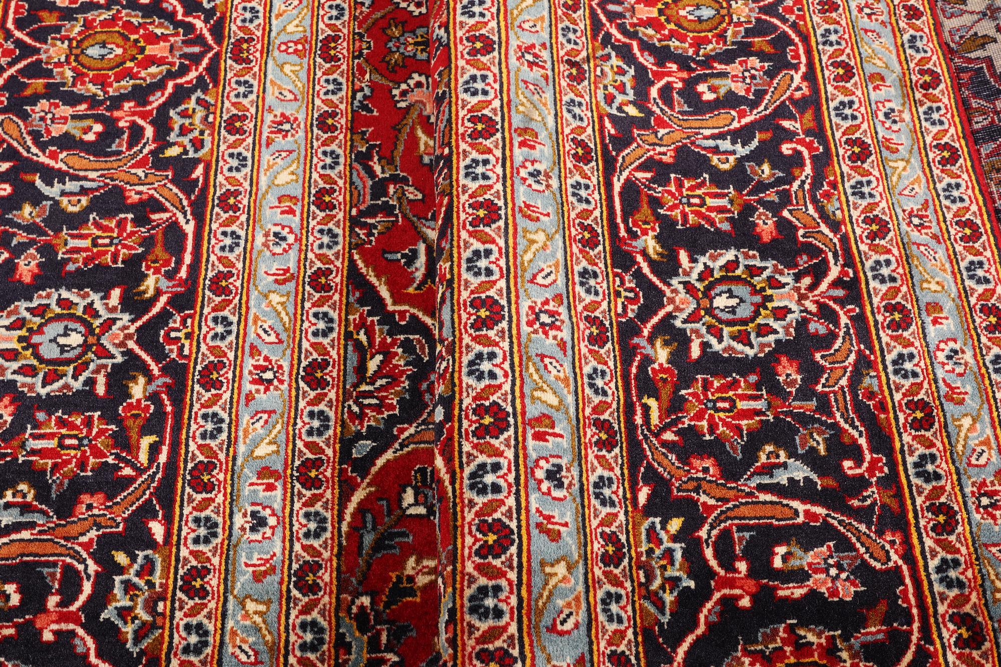 Matta, Keshan, ca. 383 x 247 cm.