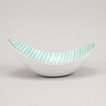 Stig Lindberg, an earthenware bowl, Gustavsberg studio.