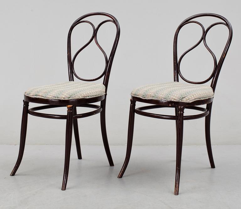 STOLAR, ett par, Thonetstil, 1900-tal.