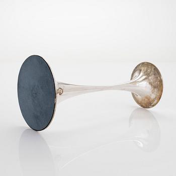 Tapio Wirkkala, ljusstake, silver, "Trumpet", Kultakeskus, Tavastehus 2001. I originallåda.