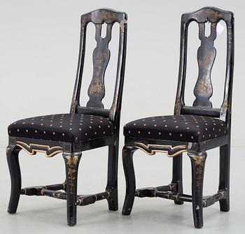 STOLAR, ett par, senbarock, provins, 1700-talets mitt/andra hälft.