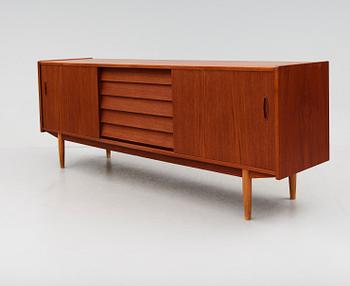 SIDEBOARD, "Trio", Nils Jonsson, Troeds, 1900-talets andra hälft.