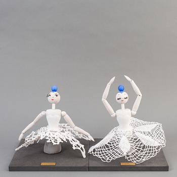 Two ballerinas made by JoAnn Tan Studio for NK 2016.