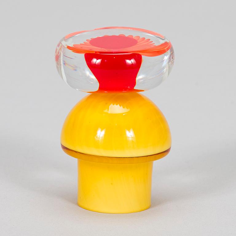 Markku Salo,  a glass sculpture, signed Markku Salo Nuutajärvi Notsjö 1991.