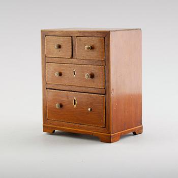 KRYDDBYRÅ, 1800-talets första hälft.