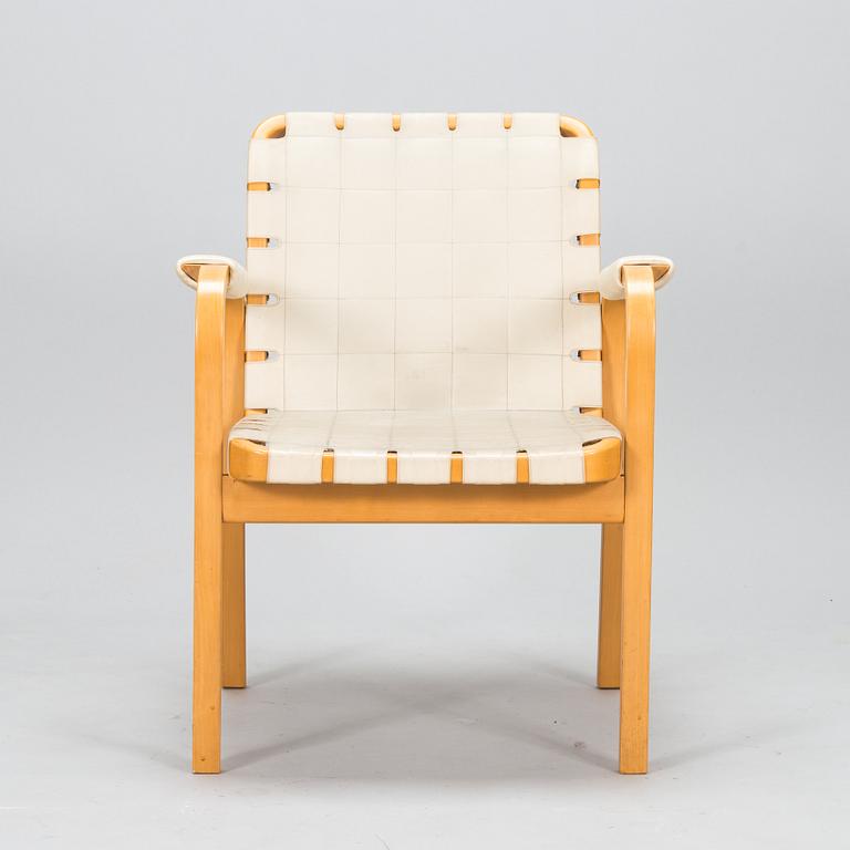 Alvar Aalto, karmstol, modell 45 för Artek 1960/70-tal.