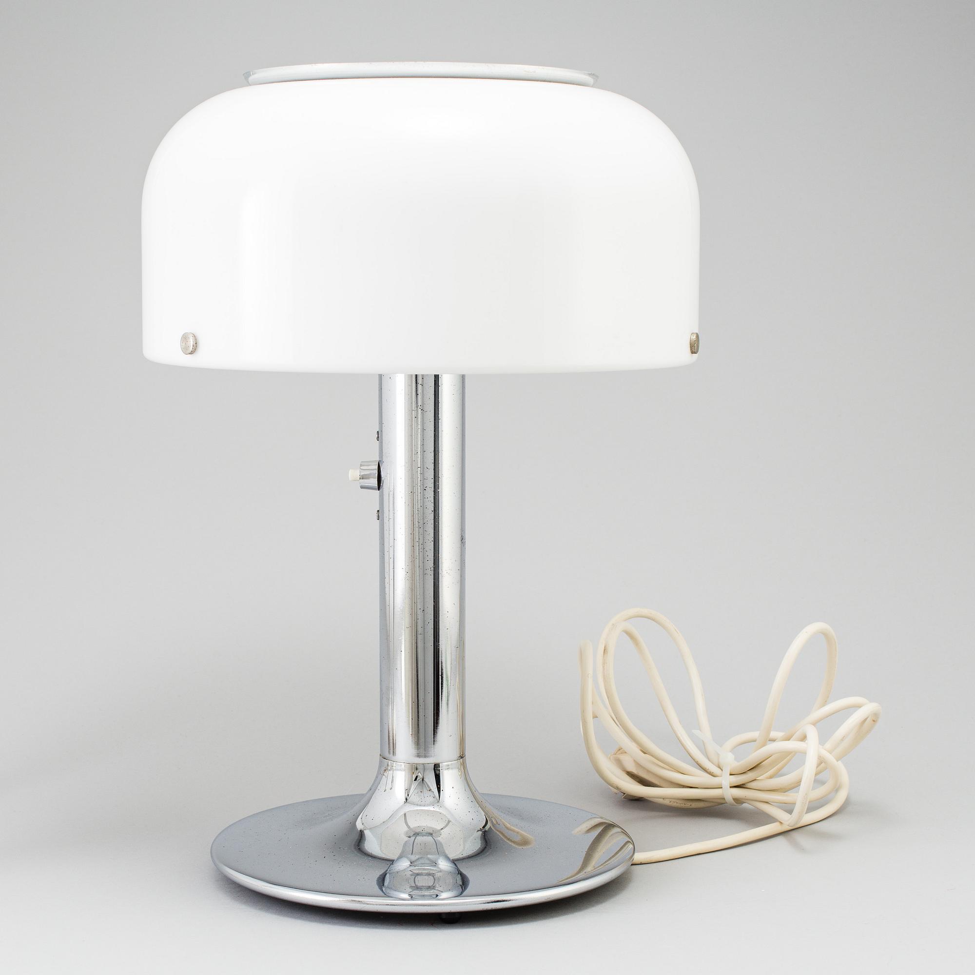 ANDERS PEHRSON, bordslampa, "Knubblingen", Ateljé Lyktan, Åhus, formgiven 1971.