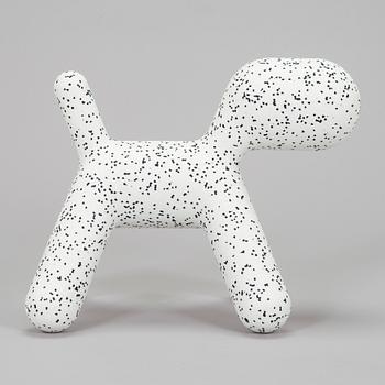 Eero Aarnio, "Puppy Dalmatian", Me Too Collection, Magis, Italia, 2005.
