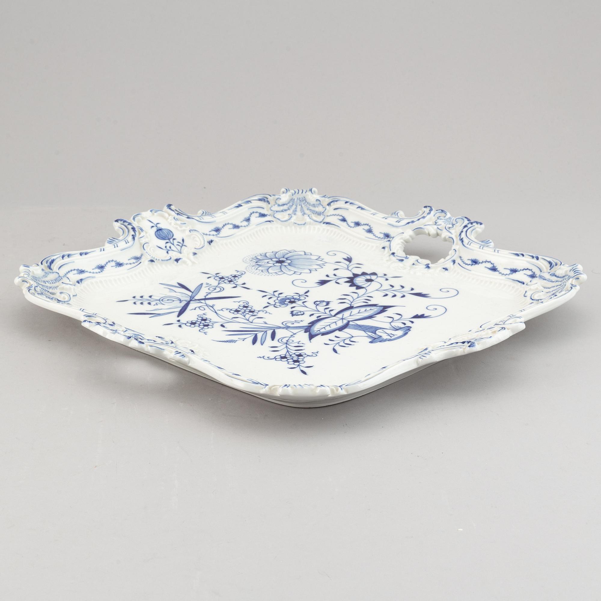Meissen, servisdelar, 23 st, porslin, "Zwiebelmuster/Lökmönstret", Tyskland.