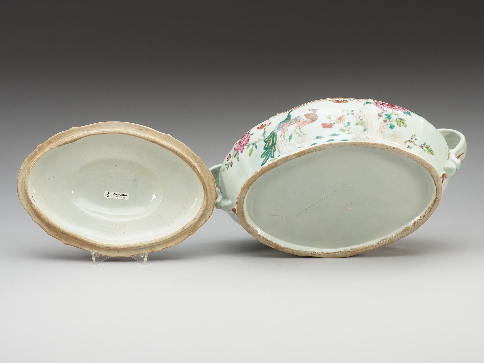 TERRIN med LOCK, kompaniporslin. Qing dynastin, Qianlong (1736-95).