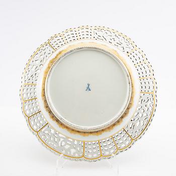 Tallrikar ett par Meissen omkring 1900 porslin.