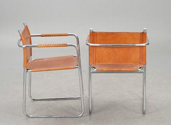 KARMSTOLAR, ett par, 1900-talets andra hälft.